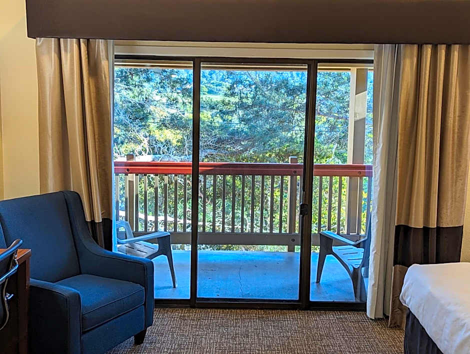 Comfort Inn Monterey Peninsula Airport