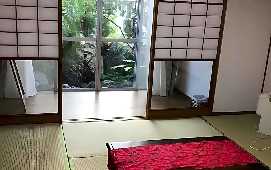 Kami House