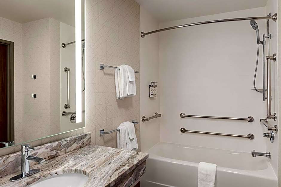Holiday Inn Express & Suites East Greenbush(Albany-Skyline) By IHG
