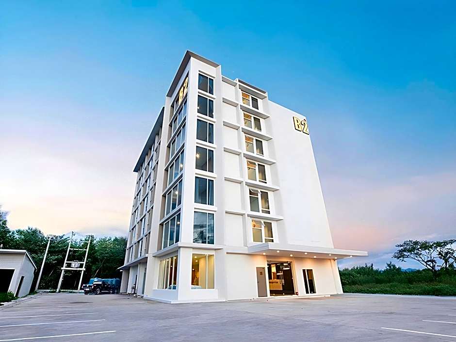 B2 Phrae Boutique and Budget Hotel