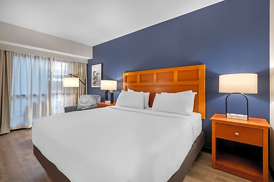 Wyndham Bloomington - Mall of America