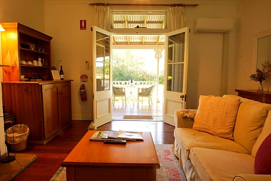 The Carriages Boutique Hotel and Vineyard