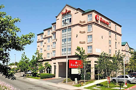 Ramada by Wyndham SeaTac Airport