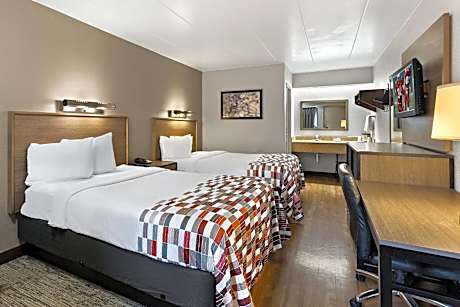 Deluxe Room with Two Double Beds Smoke Free