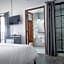 V1 Room Hotel