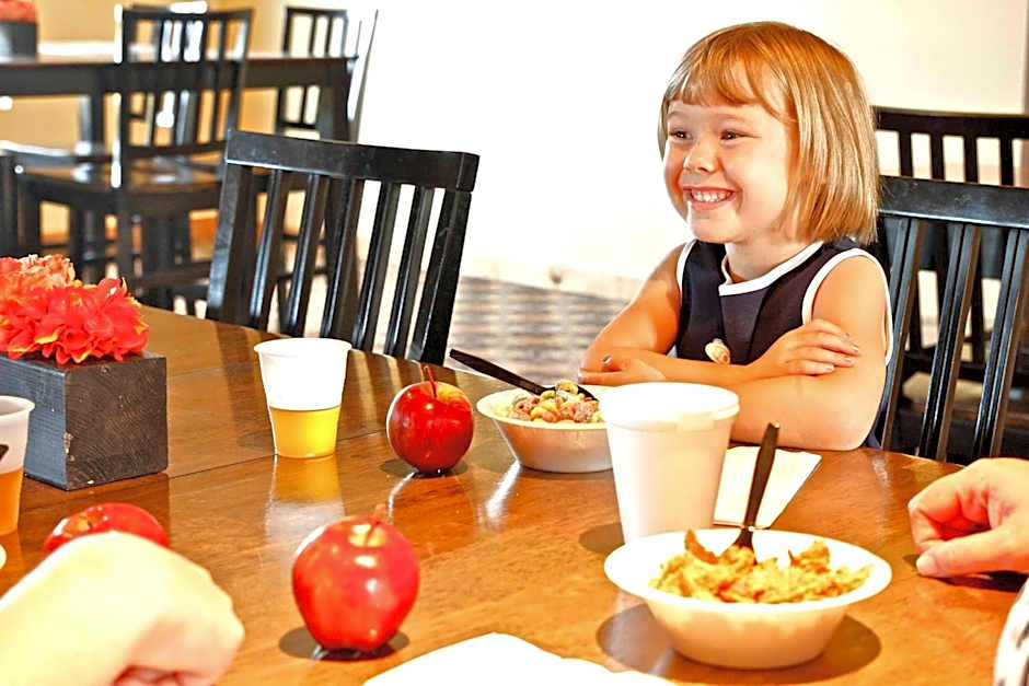 AmericInn by Wyndham Fargo South