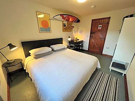 Double Room with Private External Bathroom