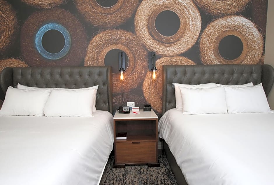 Hotel Indigo Naperville Riverwalk By IHG