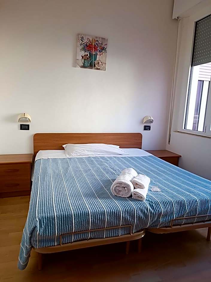 HOTEL VILLA ELISA
