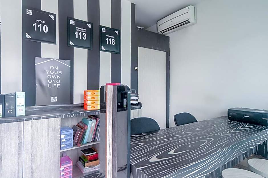 OYO Life 2837 Apartment Dramaga Tower