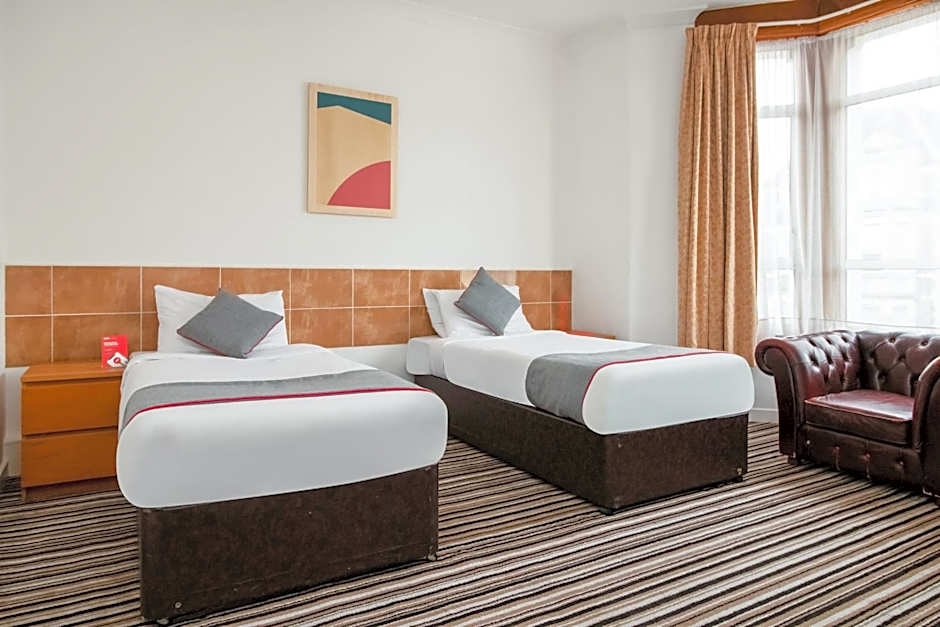 Cardiff Riverside Hotel by Belvilla