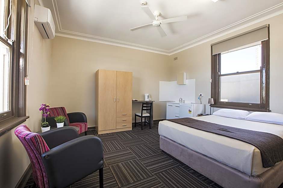 Toongabbie Hotel