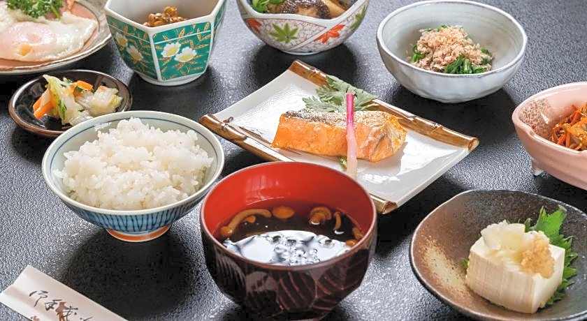 Ogute Lakeside Ryokan Shirasagiso