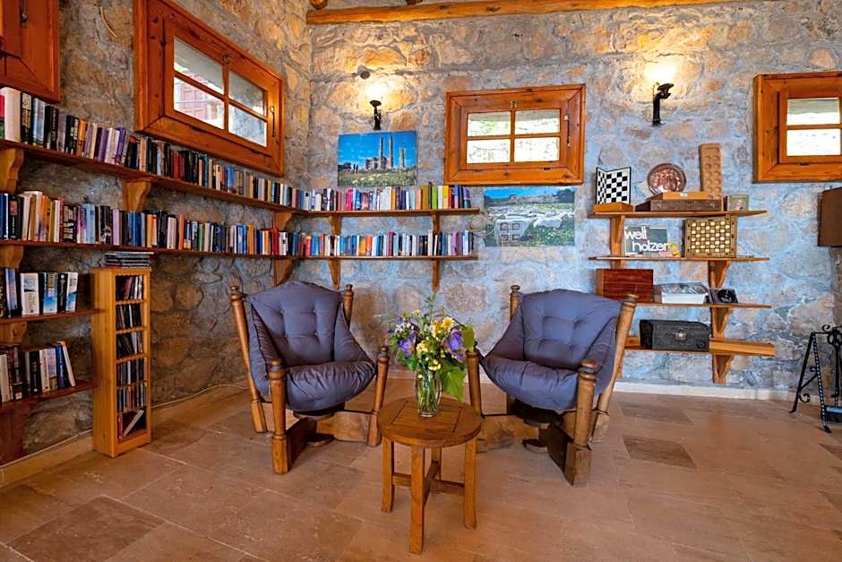 Watermill Hotel