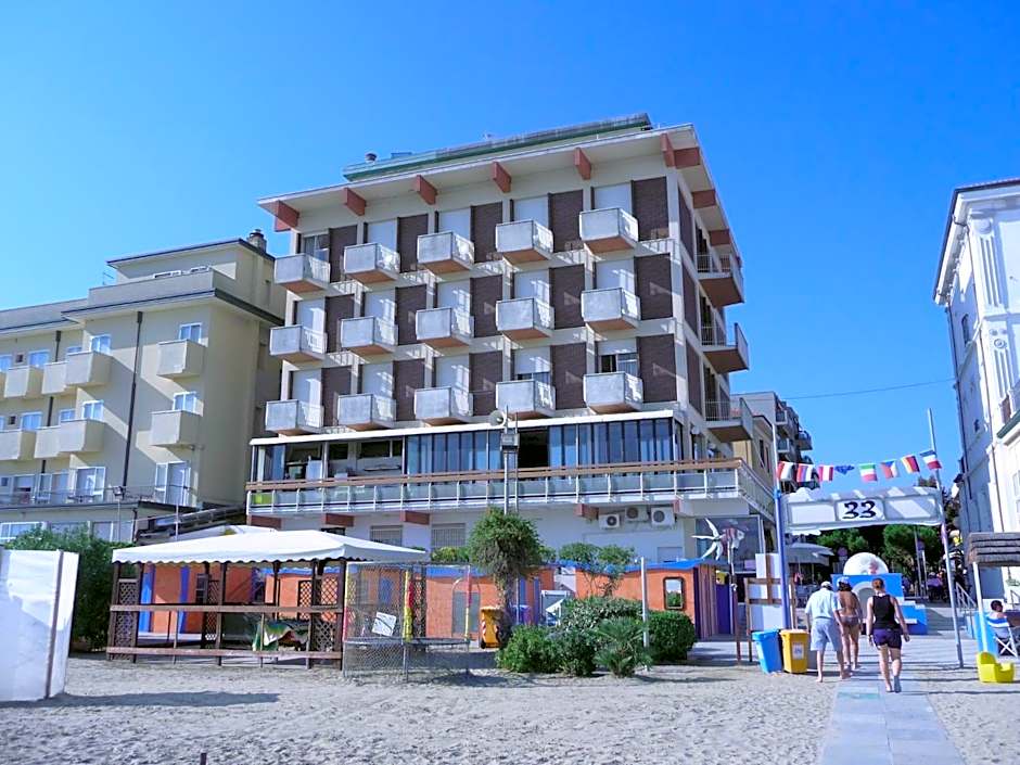 Hotel Suprem sul Mare