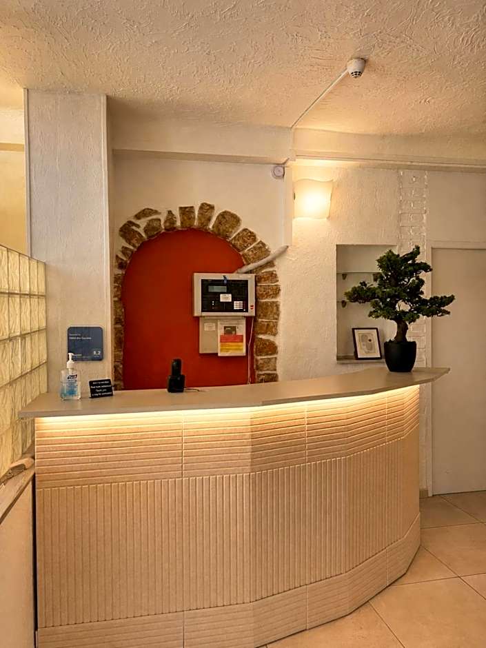 Hotel Cayrons Vence & St Paul de Vence