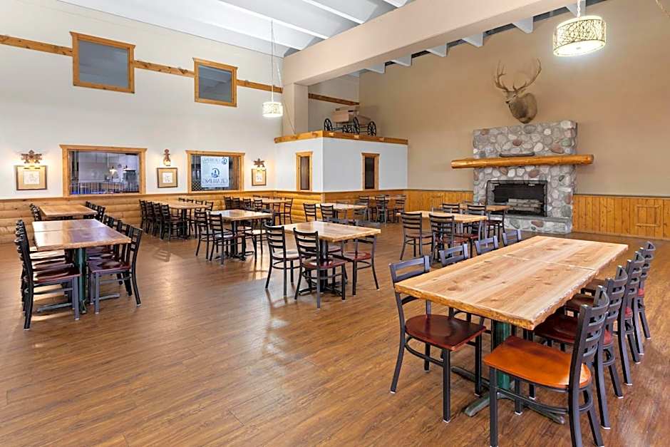 Ramada Hotel & Conference Center by Wyndham Grayling