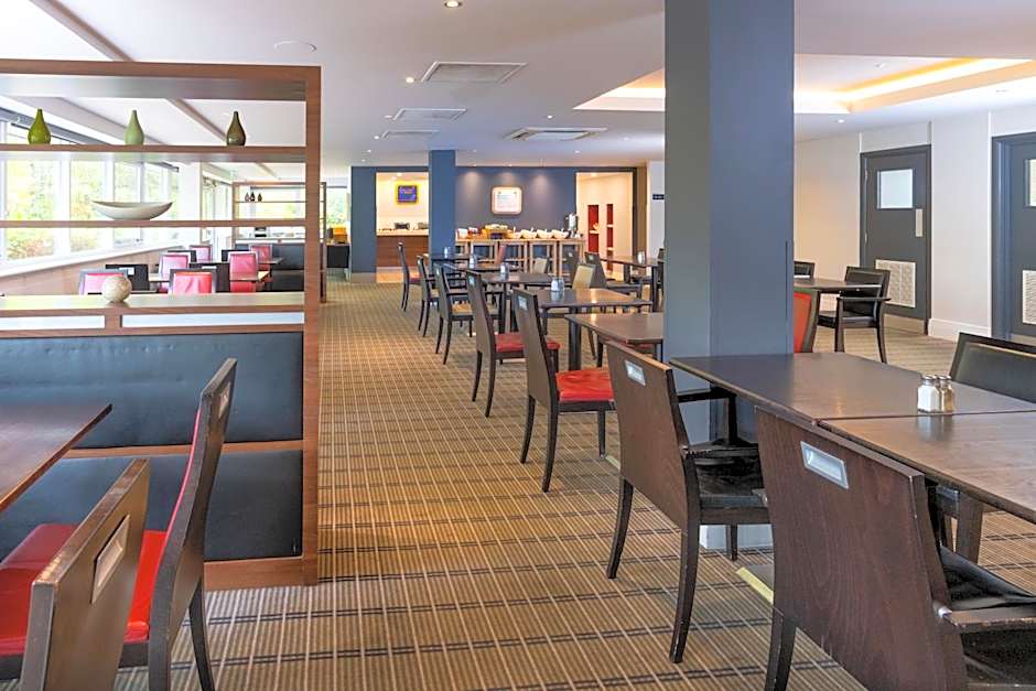 Holiday Inn Express Northampton - South By IHG