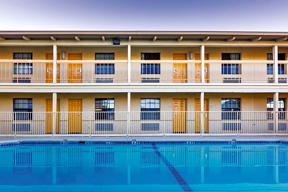 Travelodge by Wyndham El Paso - Airport