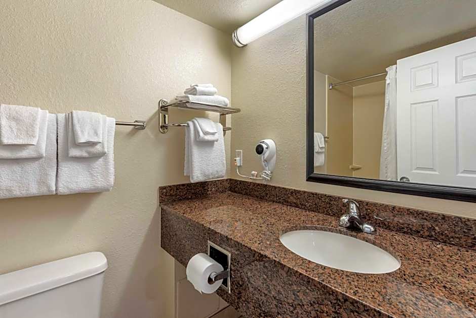Best Western Ocean Beach Hotel & Suites