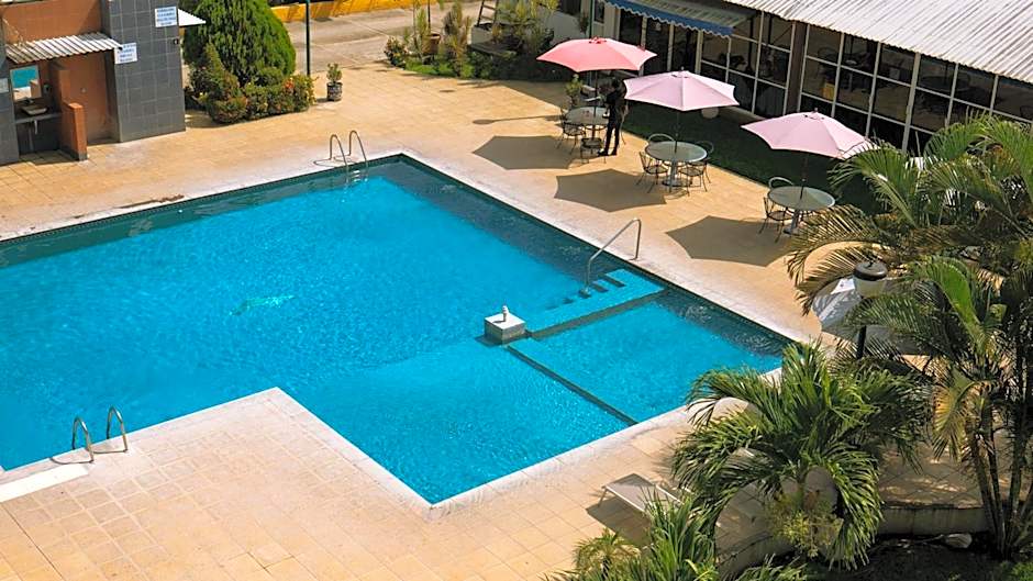 Hotel Plaza Mazari
