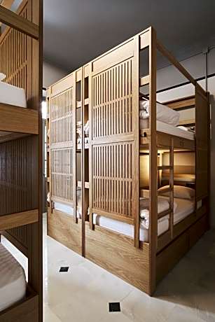 Bed in 6-Bed Mixed Dormitory Room