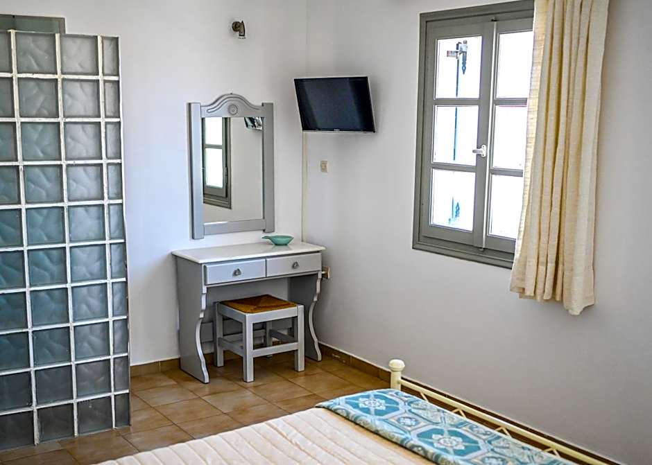 Summer Shades Hotel - ex Arkoulis