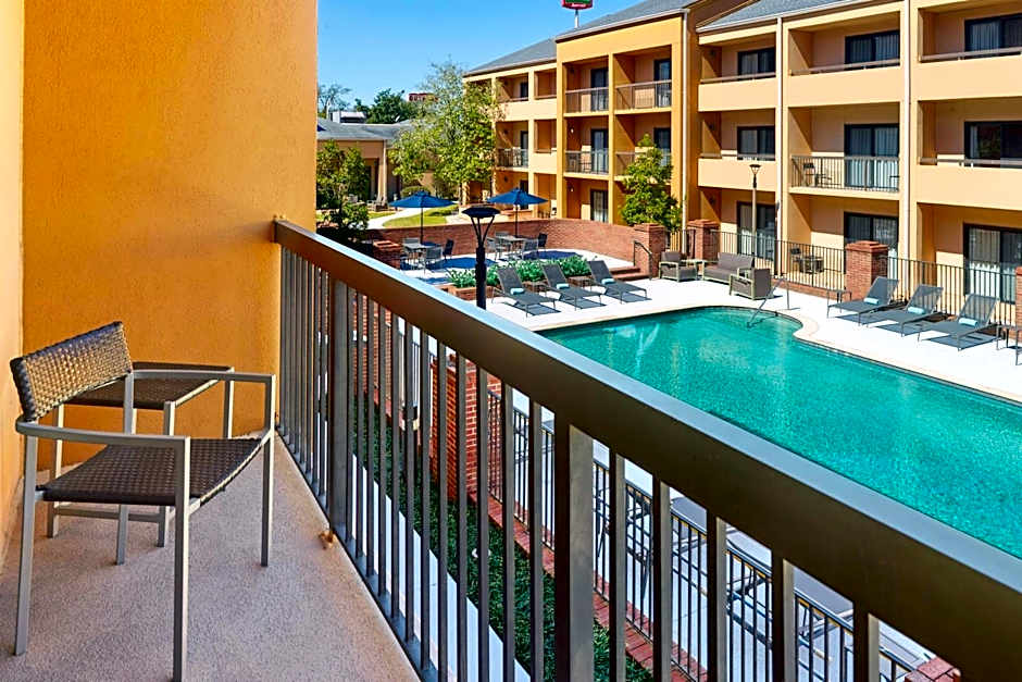 Courtyard by Marriott Baton Rouge Acadian Centre/LSU Area