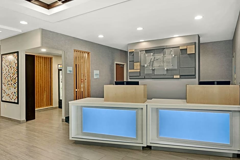 Holiday Inn Express & Suites Culpeper By IHG