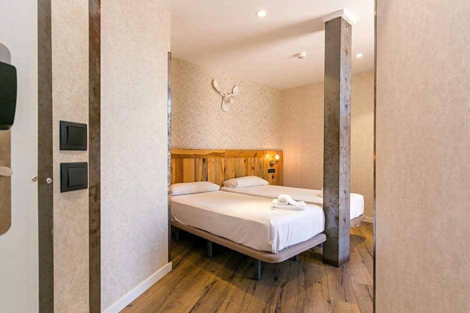 Black Swan Hostel Sevilla