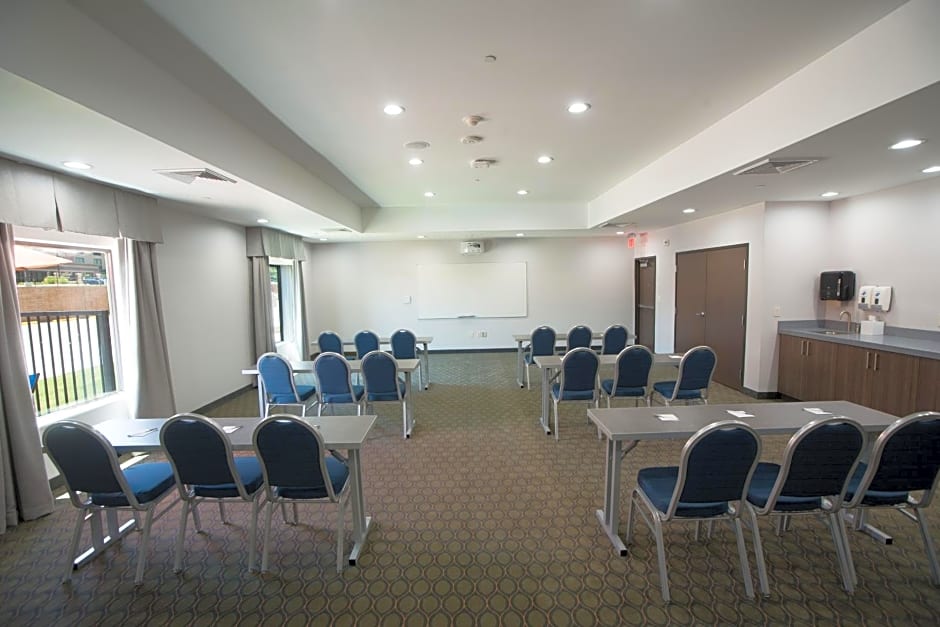 Hampton Inn & Suites Stillwater West