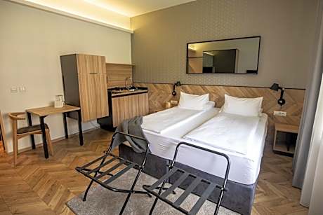 Comfort Double or Twin Room with Extra Bed