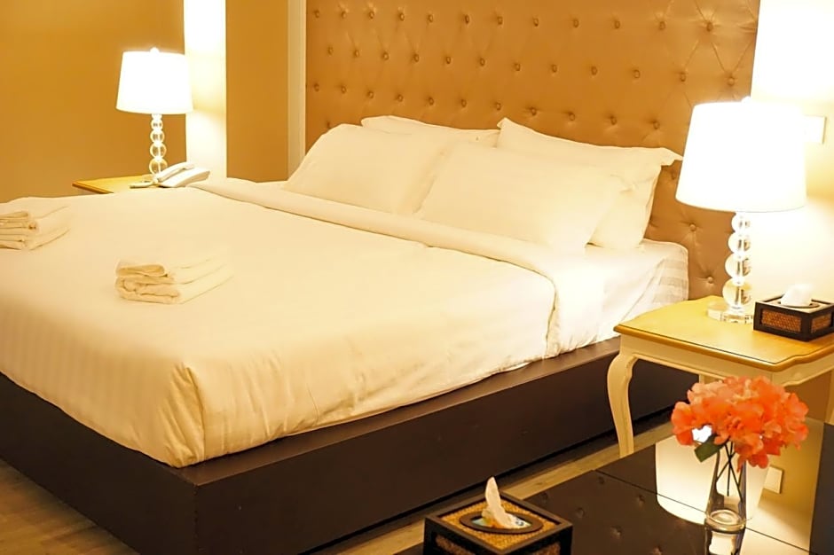 TARIS ART HOTEL PHRAE