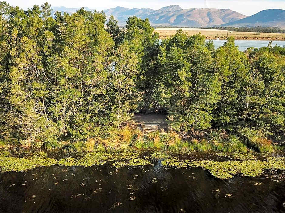 Duikersdrift Winelands Country Escape