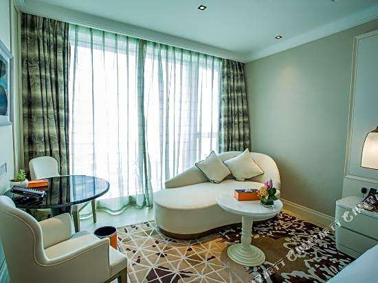 Hotel  Carnival Qingdao