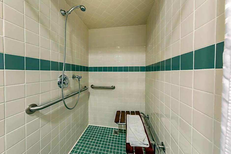 Best Western Plus John Jay Inn & Suites
