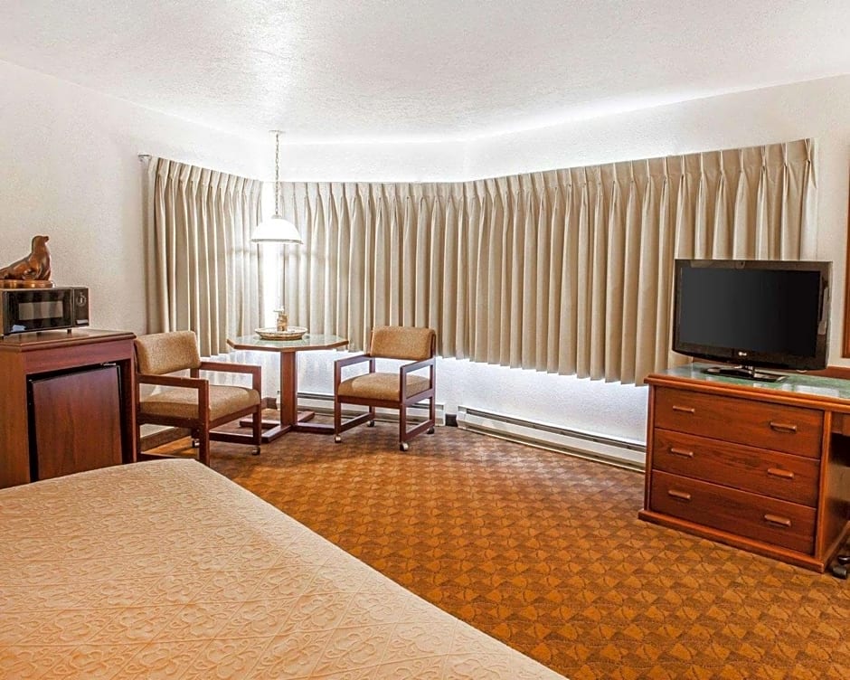 Quality Inn Port Angeles - near Olympic National Park