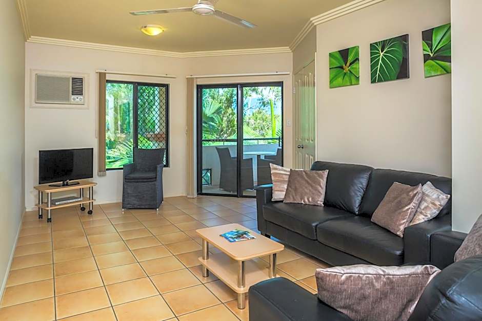 City Plaza Apartments