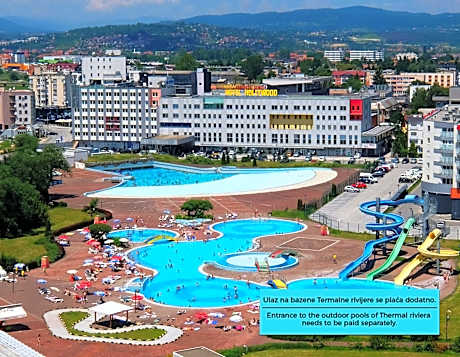 Hollywood Hotel