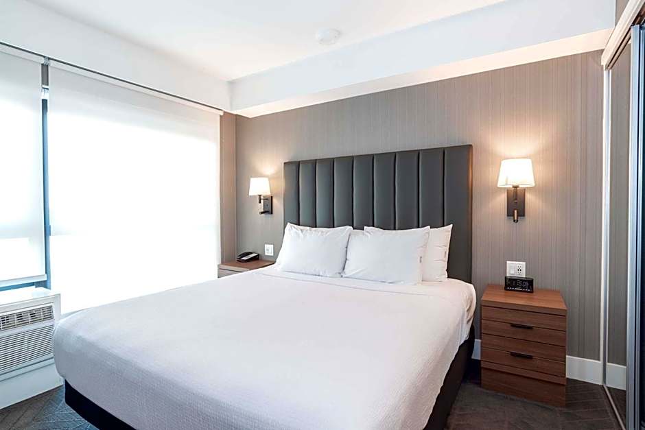 Sandman Signature Saskatoon South Hotel