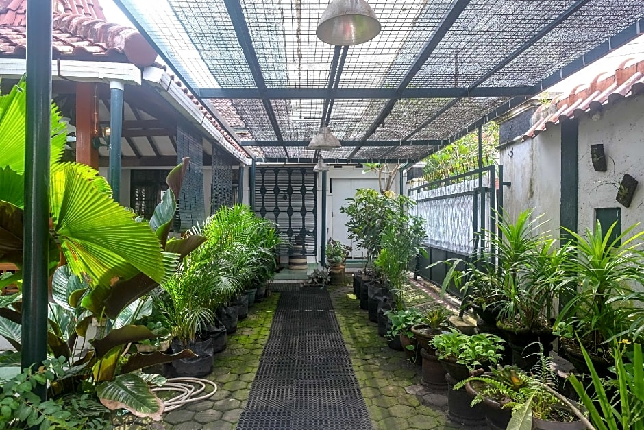 RedDoorz @ Griya Cemara Homestay Yogyakarta