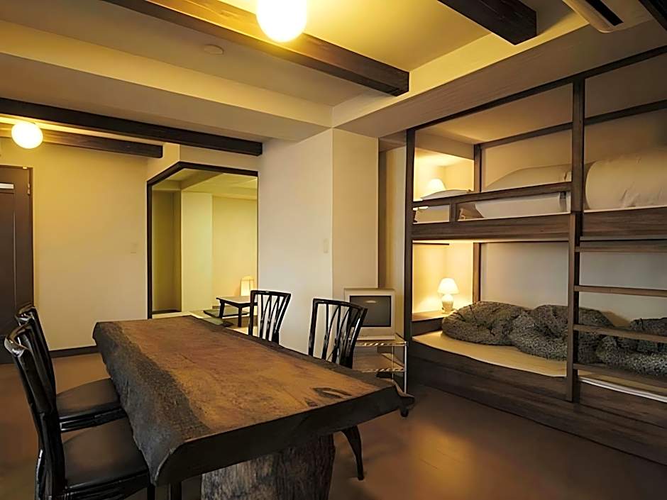 Gardenvilla Shirahama Resort Hotel
