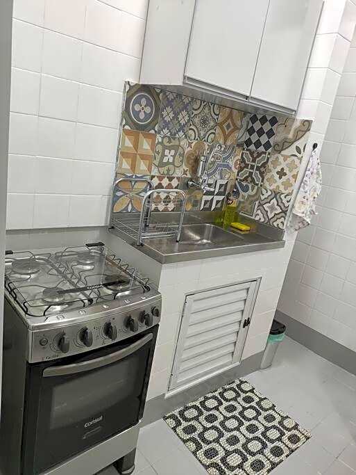 Apê completo em Copacabana/RJ.