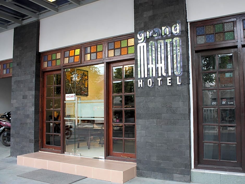Grand Marto Hotel