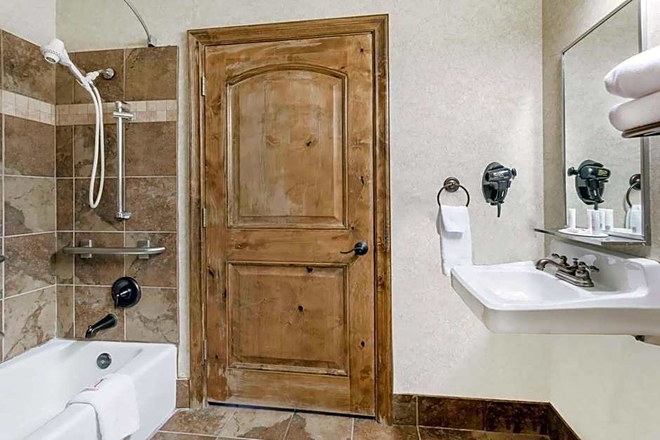 Ramada by Wyndham Frisco