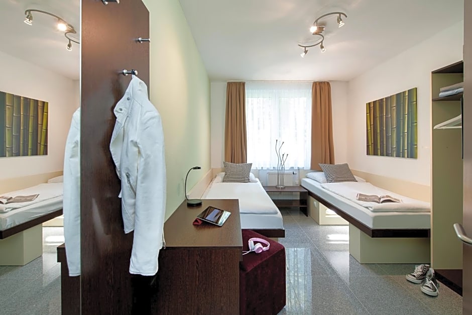 SleepinRoomz Boutique Hotel