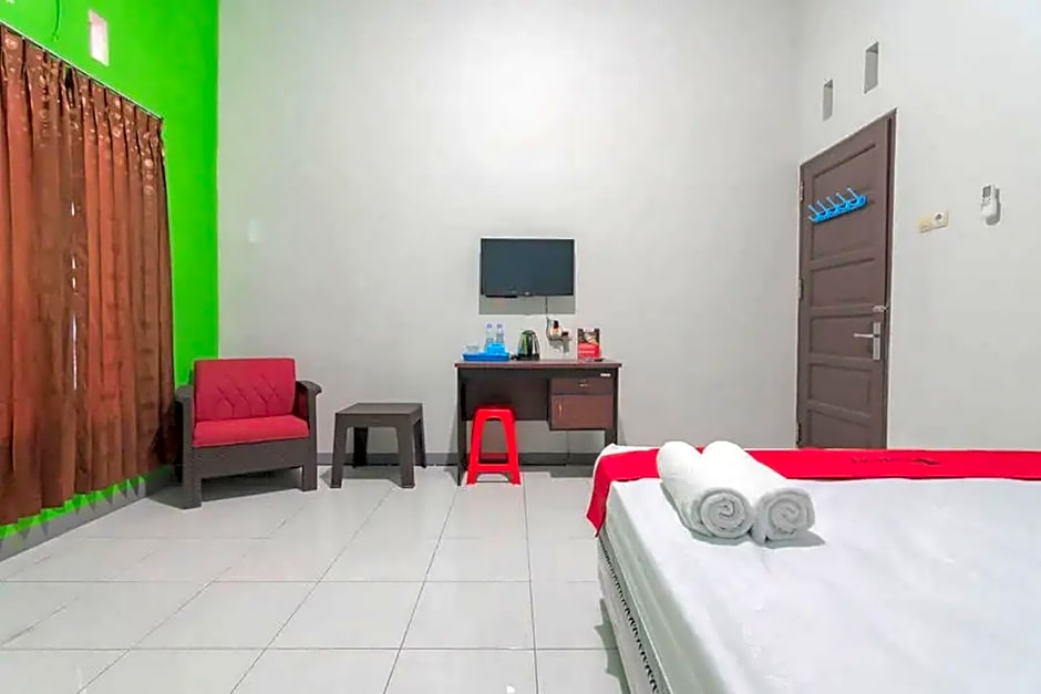 RedDoorz Syariah near Jalan Jakarta Samarinda