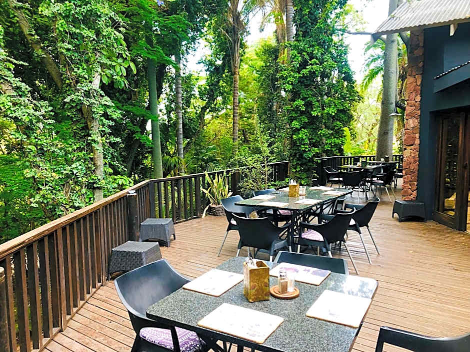 Shangri-La Country Hotel & Spa