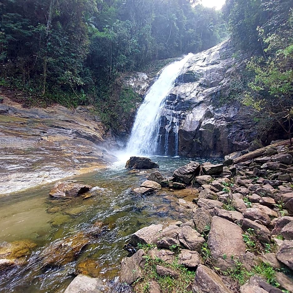 Maury Chalés Boiçucanga