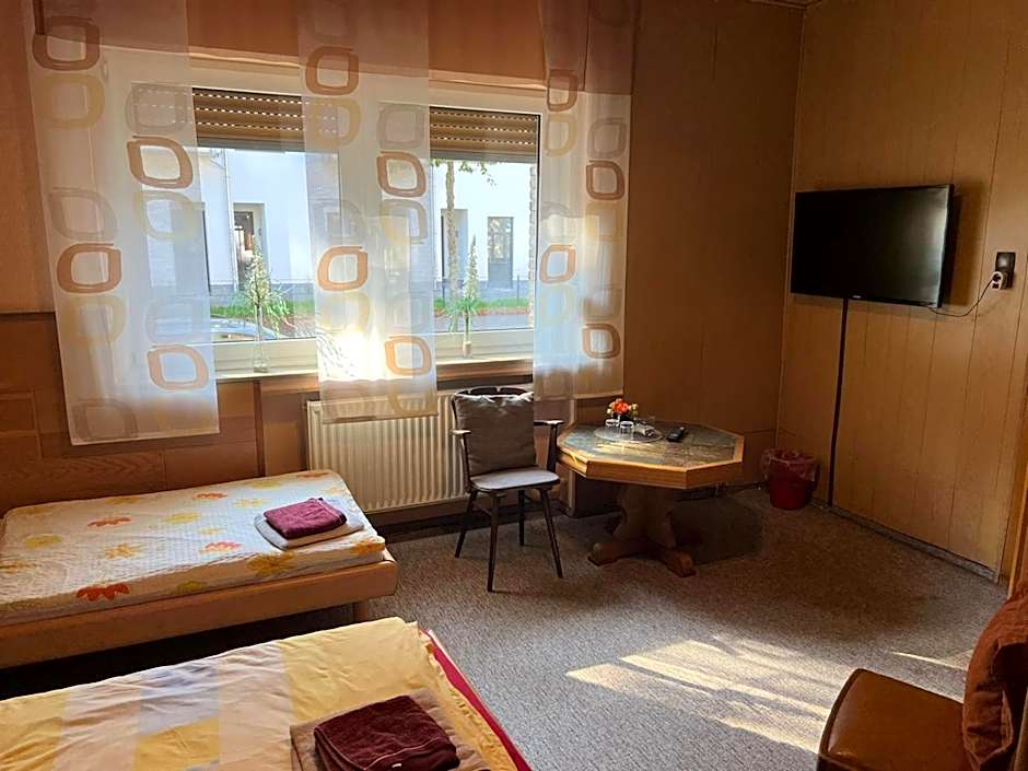 Hotel Bender